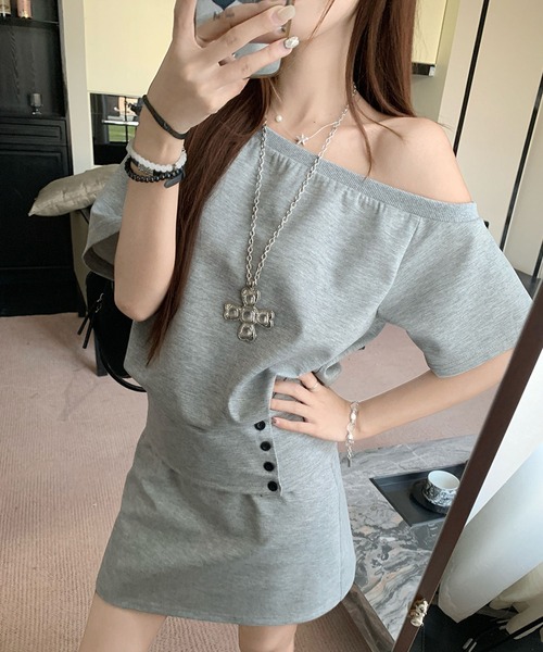 春夏 オフショル スウェット セットアップ SNIDEL トレーナー スウェット オフショルタックスウェット