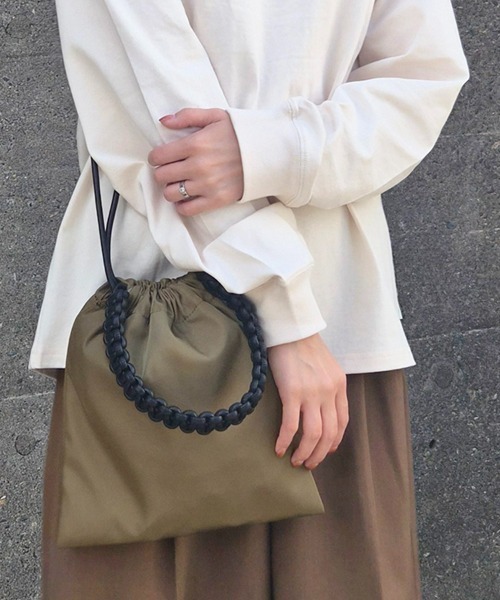 Bleu Bleuet（ブルーブルーエ） ショルダーバッグ バッグ 編み込み巾着