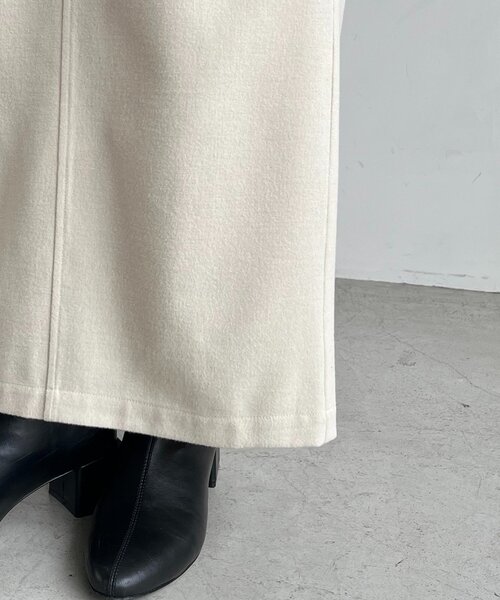 ピーチタッチIラインスカート 38 エクリュ　カプリシュレマージュ　新品未使用 カプリシュレマージュ ピーチタッチIラインスカート 38