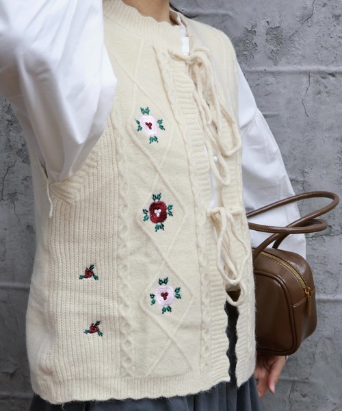 45R ギマツイード フラワー刺繍 ベスト ジレ 袖装飾 45R ギマツイード フラワー刺繍 ベスト ジレ 袖装飾 フラワー刺繍