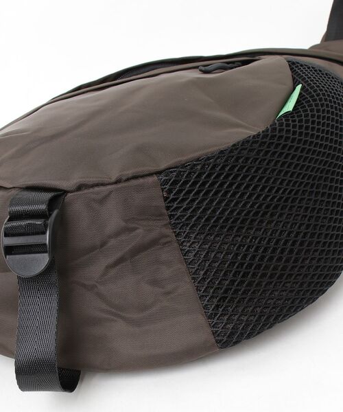 「KiU」 ショルダーバッグ FREE ブラウン メンズ_画像3