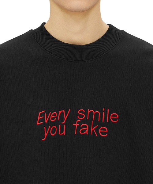 トレーナー スウェット MSGM×TIAGO ALEXANDRE 「Every smile you fake」エンブロイダリースウェットシャツ メンズの画像