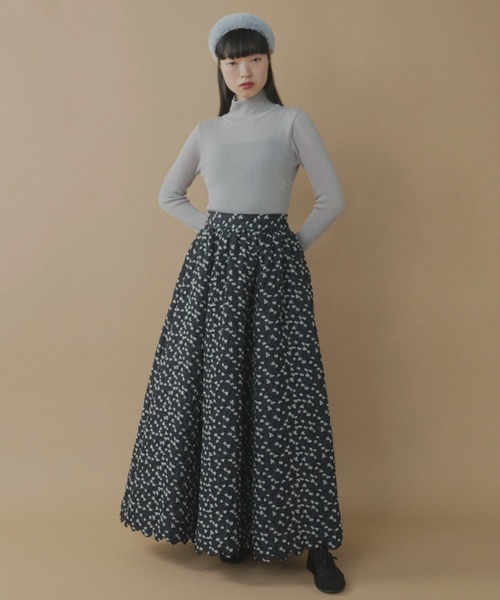 PERNA フラワージャガードスカラップスカート　ネイビー　完売 PERNA（ペルナ） ロング スカート フラワージャガードスカラップ