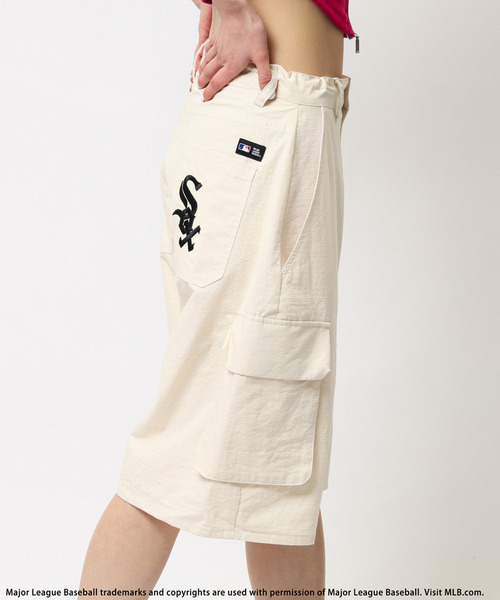 BURBERRY カーゴ バギー ショーツ ハーフパンツ 膝下丈 刺繍ロゴ BACK TO THE FIELD ハーフパンツ パンツ 短パン 「MLB」刺しゅうロゴ