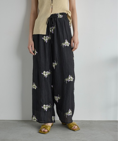 ガーデンエンブロイダリーパンツ Mサイズ 20%OFF】garden embroidery pants～ｶﾞｰﾃﾞﾝｴﾝﾌﾞﾛｲﾀﾞﾘｰﾊﾟﾝﾂ