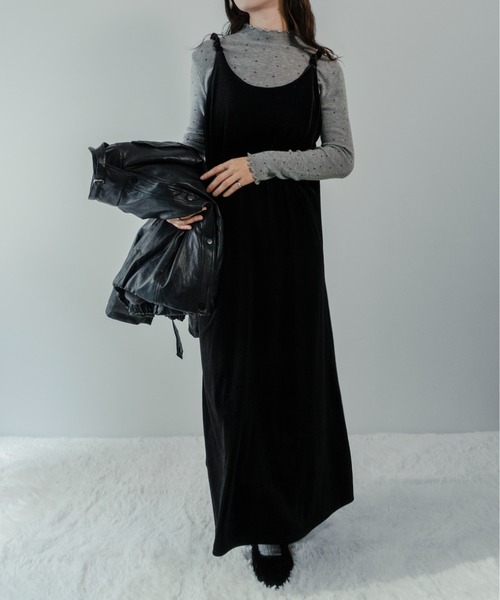 on：nue（オンニュ） ワンピース 「on:nue」ギャザーストラップベロア