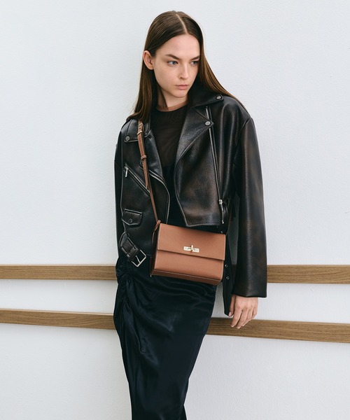 CHARLES ＆ KEITH（チャールズ&キース） ショルダーバッグ バッグ