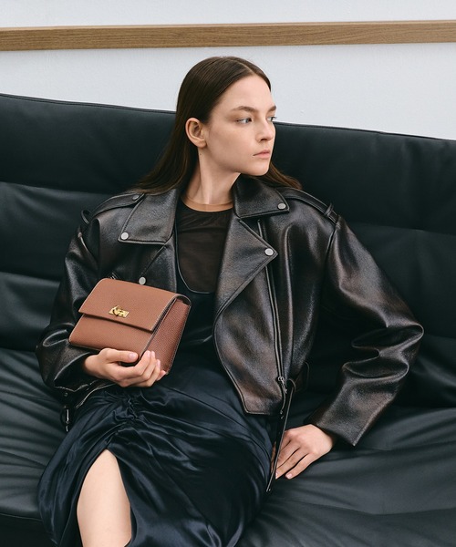 CHARLES &amp; KEITH ターンロッククロスボディバッグ CHARLES ＆ KEITH（チャールズ&キース） ショルダーバッグ バッグ