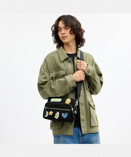 ショルダーバッグ 「COACH | BRAIN DEAD」ダコタ クロスボディ バッグ・シグネチャー ナイロン・パッチ メンズ レディースの画像