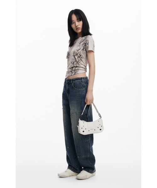 Desigual ホワイト バッグ デシグアル Desigual ロゴ マキシショルダーバッグ （ホワイト