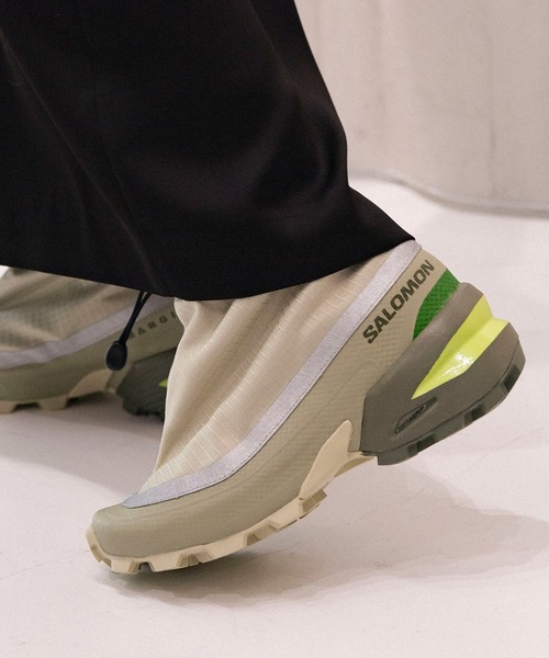 MM6 スニーカー MAISON MARGIELA CROSS LOW / SALOMON S66WS0103  