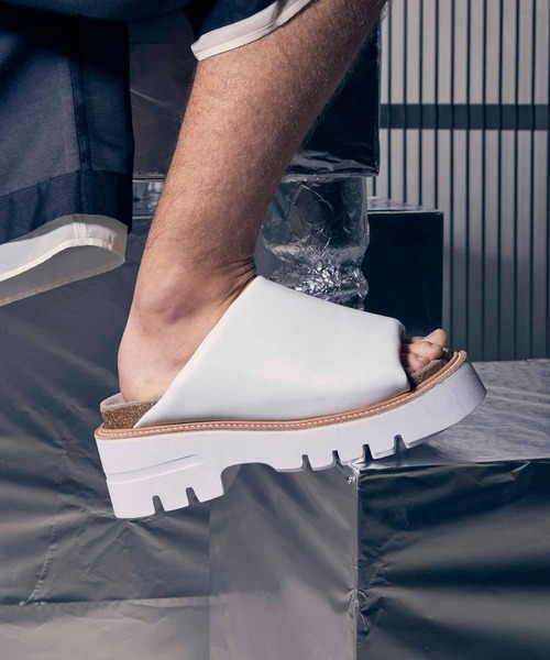 メゾンスペシャル Tank Sole Shower Sandal 厚底サンダル MAISON SPECIAL サンダル 「ユニセックスアイテム」「SPECIAL