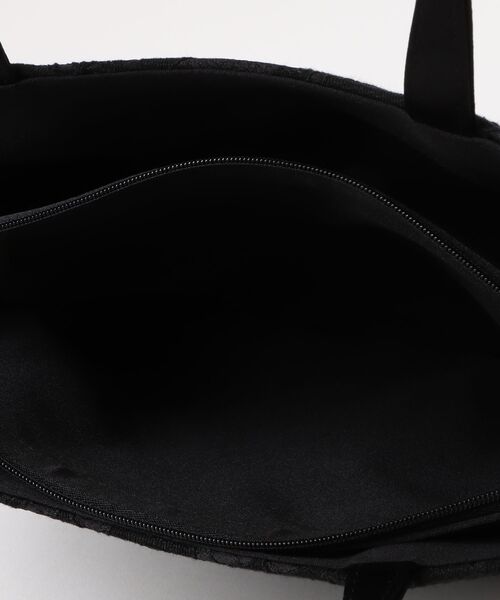 CARETTE（カレット） ハンドバッグ たっぷり入るレースのブラック