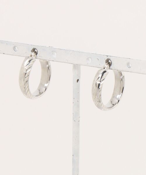 mn様 アイスクォーツ 銀杏カービング フープピアス mn様 アイスクォーツ 銀杏カービング フープピアス