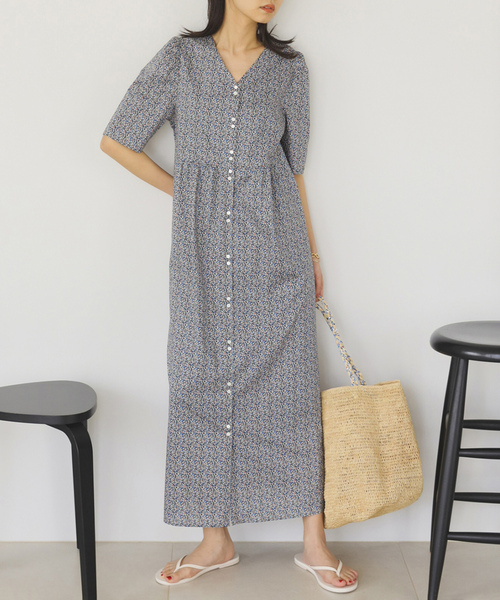「SLOBE IENA」 半袖ワンピース「LIBERTYコラボ」 - ブルー レディースの画像