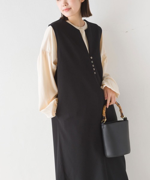 「OMNES」 ノースリーブワンピース FREE グレイッシュベージュ レディース_画像2