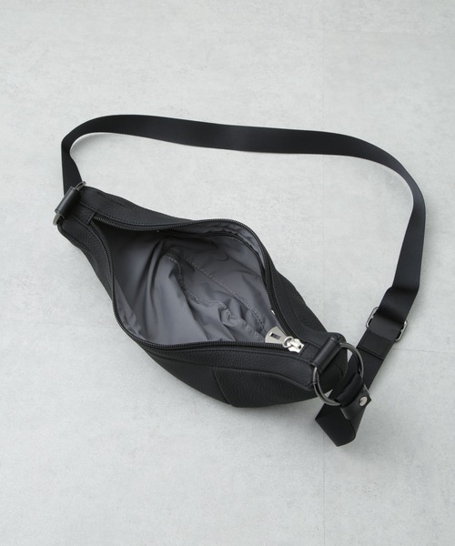 ITTI 別注ショルダーバック ITTI（イッチ） ショルダーバッグ ITTI/別注 MINI MOON BAG メンズ