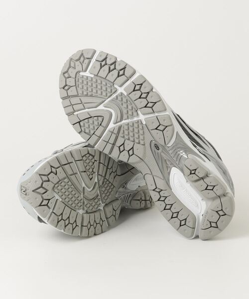 「New Balance」 ローカットスニーカー 27.5糎 まっ黒い薄墨色 メンズ