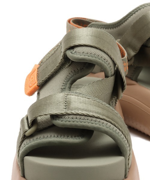 全5色 UGG(アグ) クロスレザーストラップ フットベッド サンダル 全5色 UGG(アグ) クロスレザーストラップ フットベッド サンダル