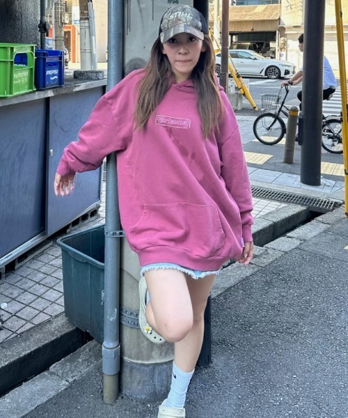 HTH パーカー ピンク HTHピンクパーカー heart logo zip hoodie – YZ