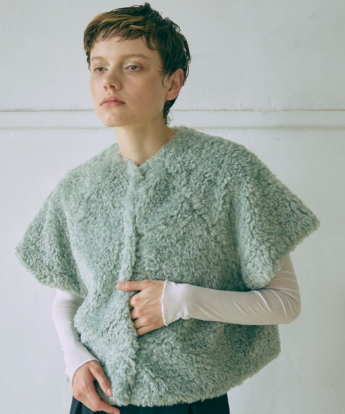 EN NEUME コート アウター Short Sleeve Fur Jacket レディース