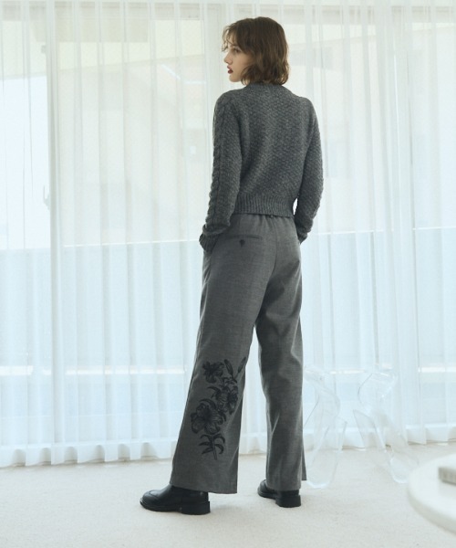 Muel Chic（ミュエルシック） スラックス パンツ Lily embroidery