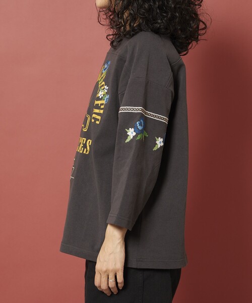 Freada tシャツ Freada/フリーダ クロスステッチフットボールT
