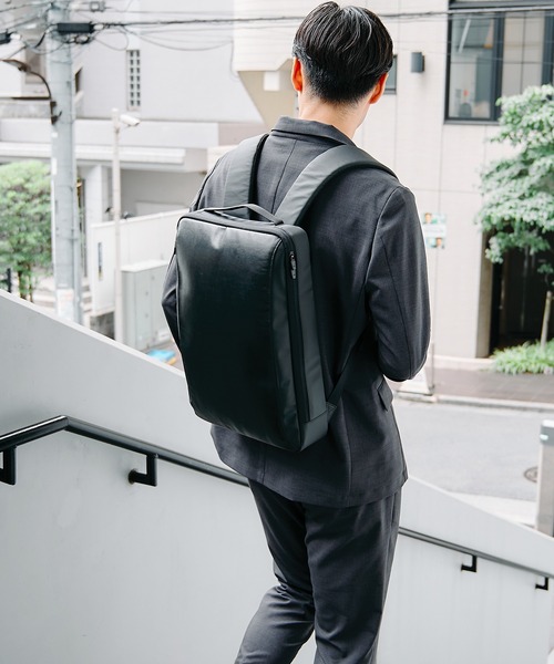 UNITED TOKYO レザーリュック UNITED TOKYO デイバック リュック