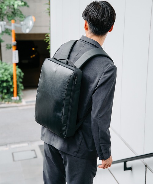 UNITED TOKYO（ユナイテッドトウキョウ） デイバック リュック レザー