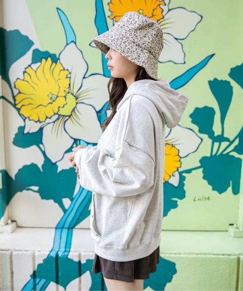 パーカー 「背中クロス×ロゴ×胸ワンポイントロゴ」裏毛ジップパーカー