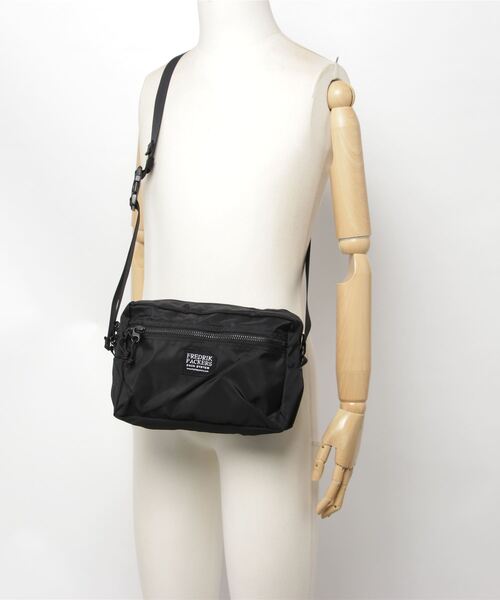FREDRIK PACKERS ショルダーバッグ バッグ / フレドリック