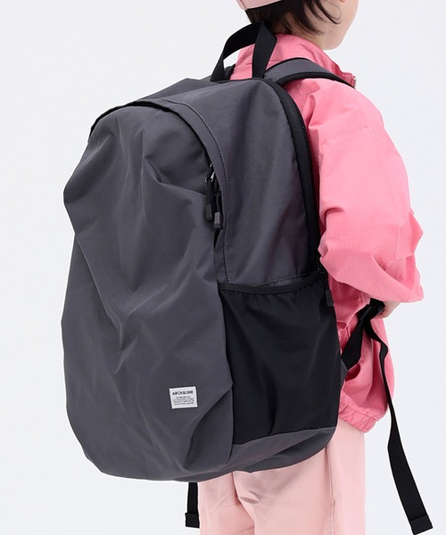 ARCH & LINE リュック リサイクルポリエステルバックパック EGG
