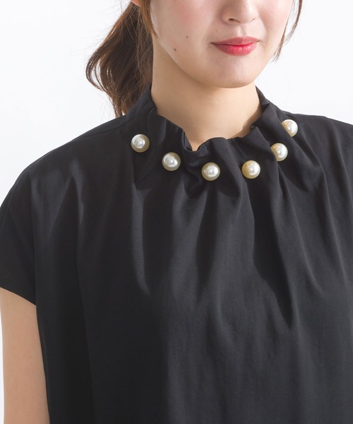 tシャツ パールチェーン付きカットソー レディース CHILLE（チル）の「プリントロゴ パール付き ロンT 長袖（T