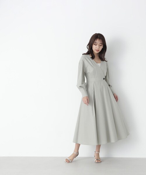 NATURAL BEAUTY BASIC」 長袖ワンピース MEDIUM カーキ レディース  