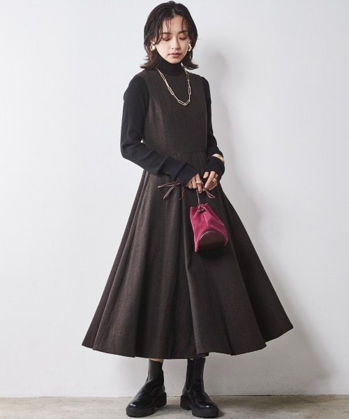 シックなブラックフレアロングワンピース CHIC STYLE ワンピース フィット&フレアノースリーブロング