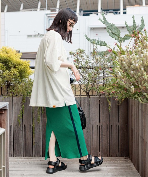 ニコアンド 新品フェードロゴチュニックTシャツ セール】フェードロゴチュニックTシャツ（Tシャツ/カットソー
