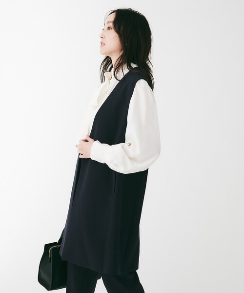 美品　アンタイトル　ジレ ベスト ブラック ダブルボタンジレ　大きいサイズ5L UNTITLED（アンタイトル） ベスト ジレ ダブルクロスVネックベスト
