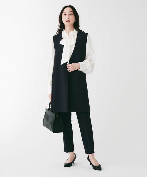 美品　アンタイトル　ジレ ベスト ブラック ダブルボタンジレ　大きいサイズ5L UNTITLED（アンタイトル） ベスト ジレ ダブルクロスVネックベスト