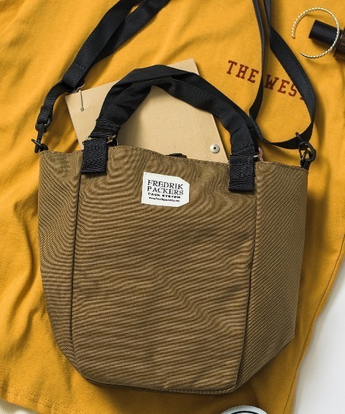 「FREDRIK PACKERS」 2WAYバッグ FREE ベージュ レディース_画像4