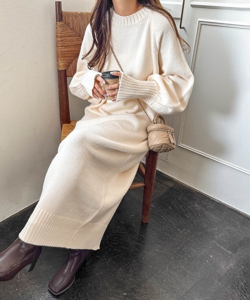 andme（アンドミー） ワンピース ボリューム袖サムホールニットロング