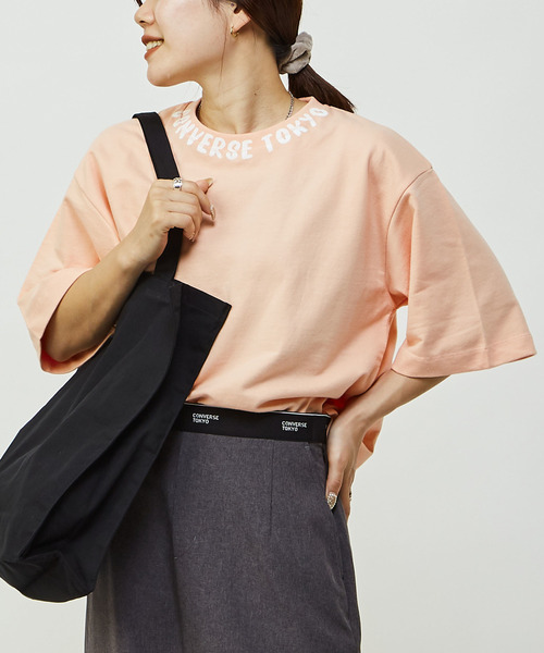tシャツ NECK LOGO PRINT TEE レディース