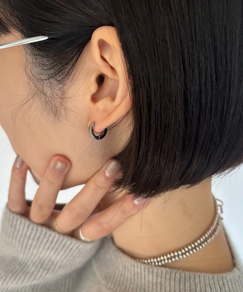 Diliraba ピアス 「Diliraba」サージカルステンレス ミニフープピアス