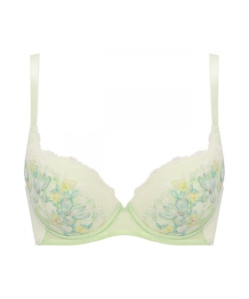 Triumph（トリンプ） ブラジャー 天使のブラ 魔法のハリ感636