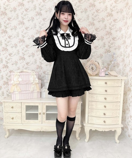 rojita Palelfy 2着セット レースカラー肩フリルセットアップ[品番：RJTW0001758]｜ROJITA