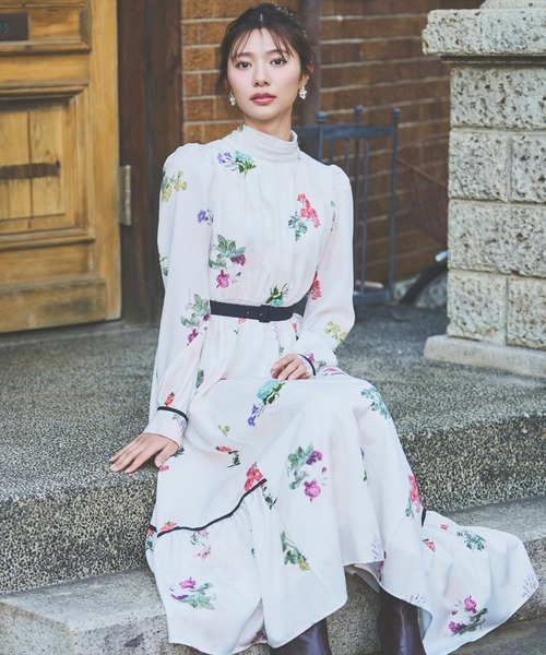 AND COUTURE（アンドクチュール） ワンピース クラシックフラワー