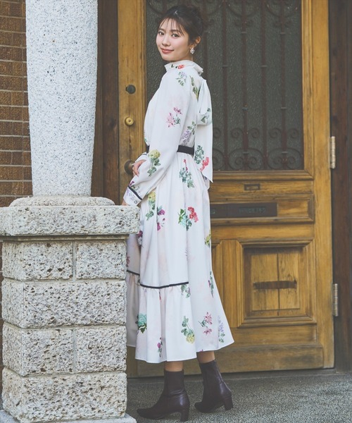 AND COUTURE（アンドクチュール） ワンピース クラシックフラワー