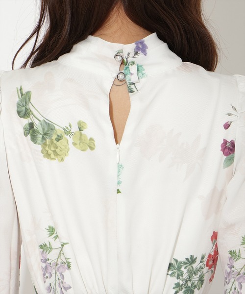 AND COUTURE（アンドクチュール） ワンピース クラシックフラワー