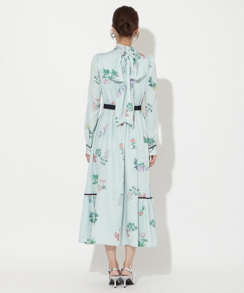 AND COUTURE（アンドクチュール） ワンピース クラシックフラワー
