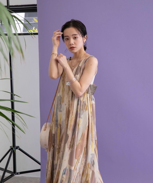「Eimee Law」 ノースリーブワンピース 38 グレイッシュベージュ レディースの画像