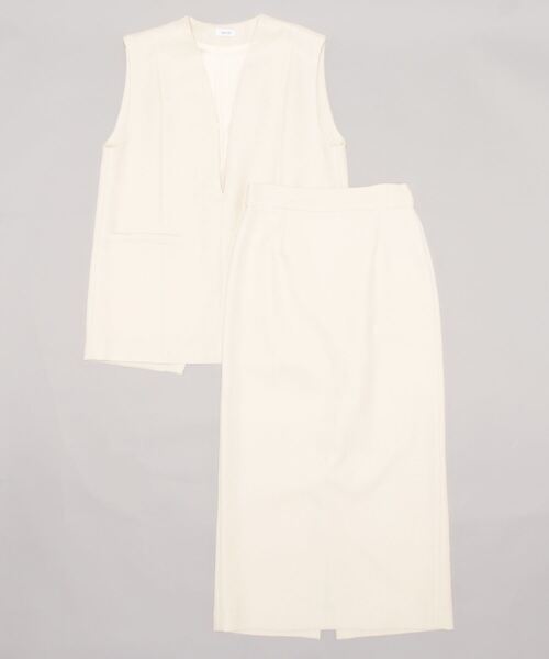 「A part by」 セットアップ SMALL 象牙色 レディース